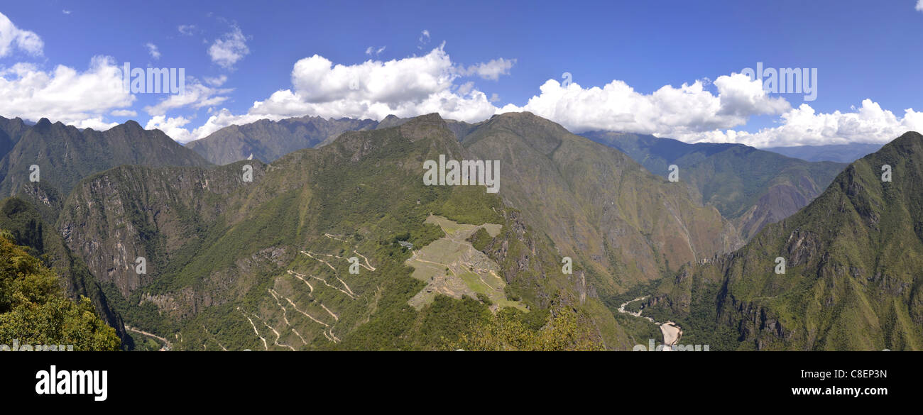 Machu Picchu vista panorama Machu Picchu Macchu Picchu sito patrimonio mondiale dell'unesco città sacra rovine inca Trail Perù inca mo di viaggio Foto Stock