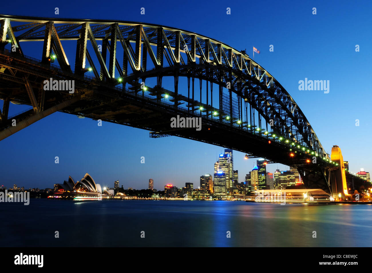 Harbour Bridge e Opera House Sydney Australia di notte Foto Stock