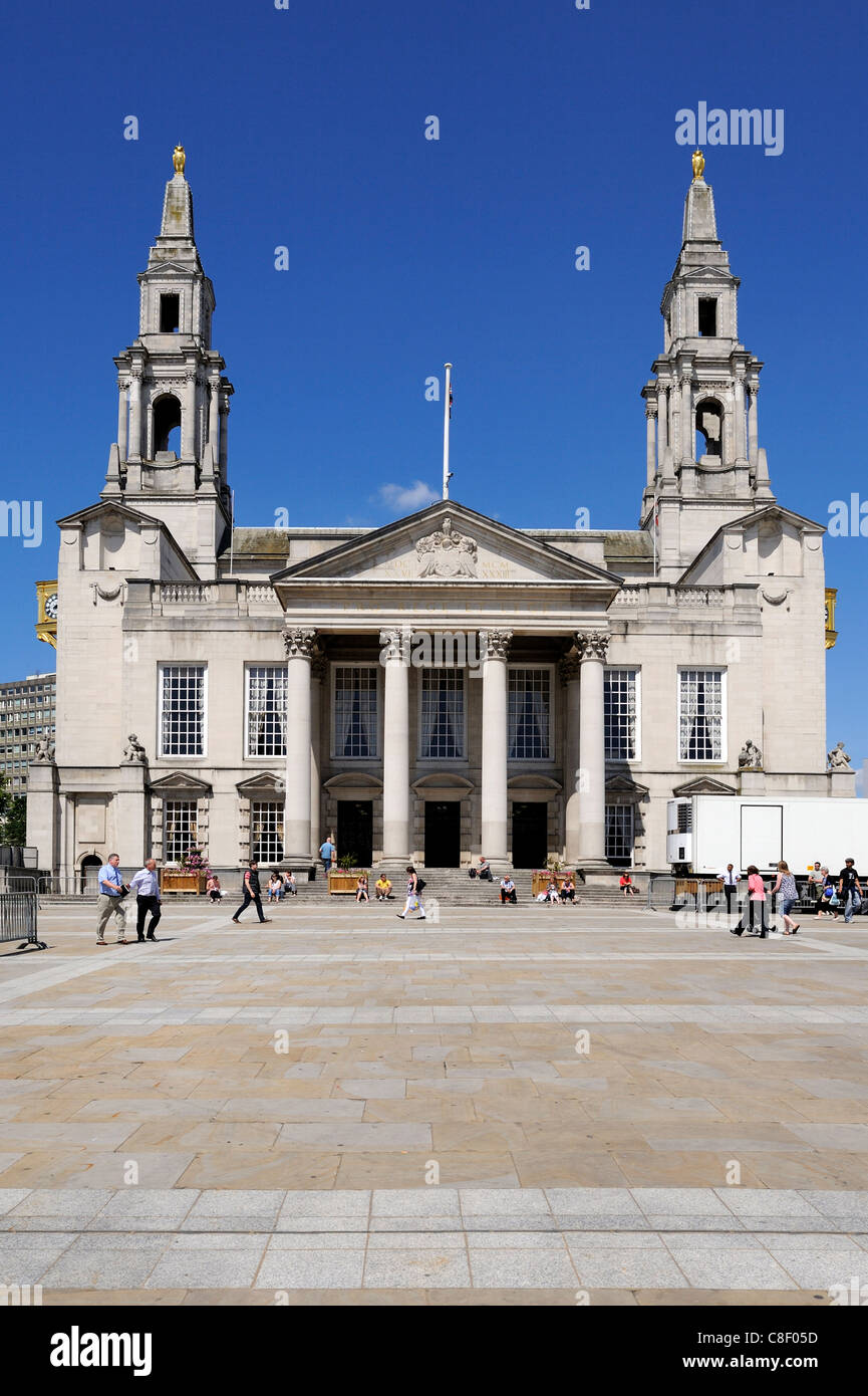 Sala civica, Millennium Square, Leeds, West Yorkshire, Inghilterra, Regno Unito Foto Stock