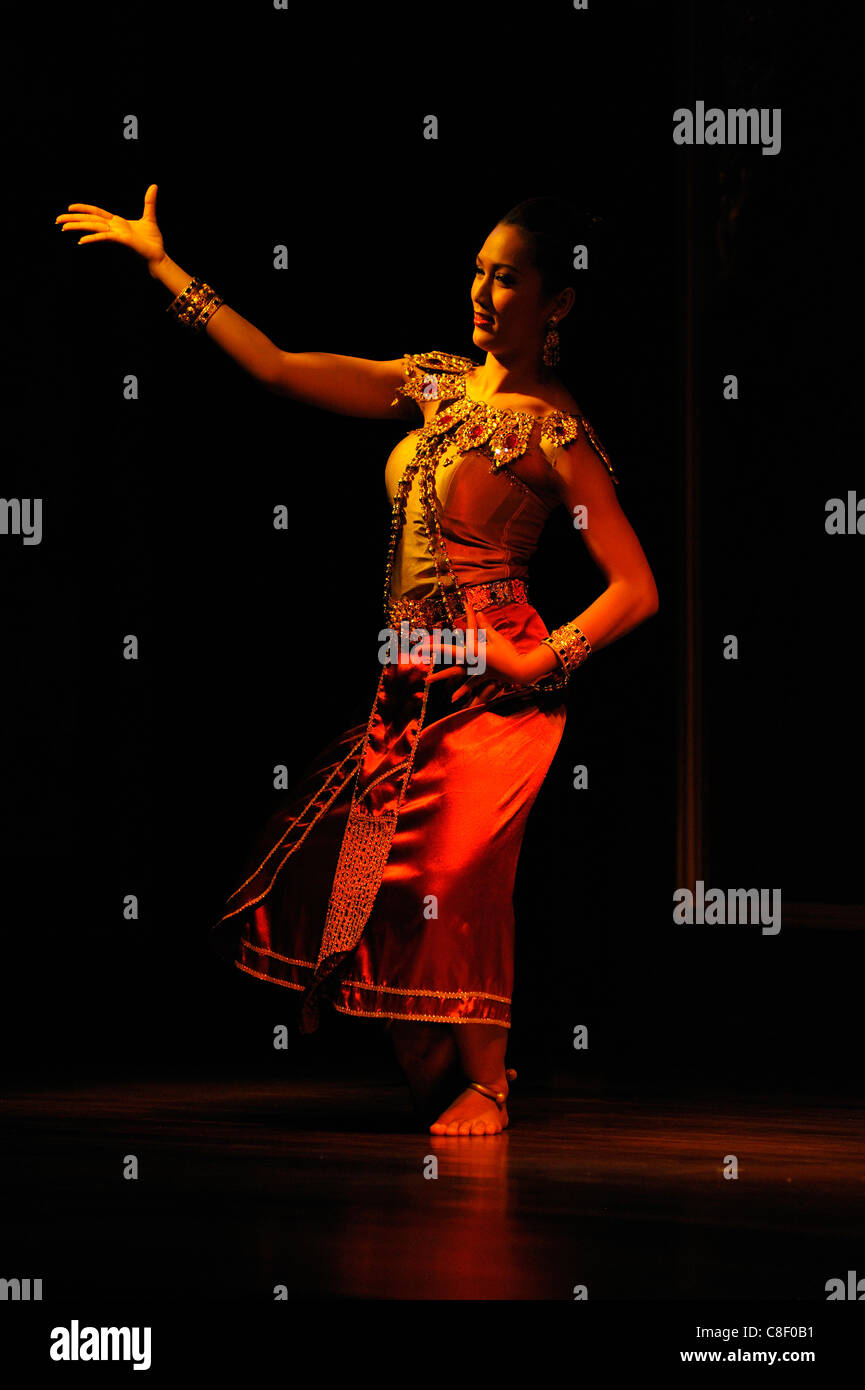 Thai, classica, danza, marionette Show, Baan Boran, patrimonio, Chaweng Beach, Koh Samui, Thailandia, Asia Foto Stock