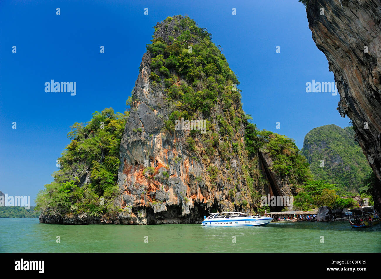 Baia di Phang Nga, Marino, il Parco Nazionale di Phang Nga, Eco Tours, Thailandia, in Asia, in barca Foto Stock