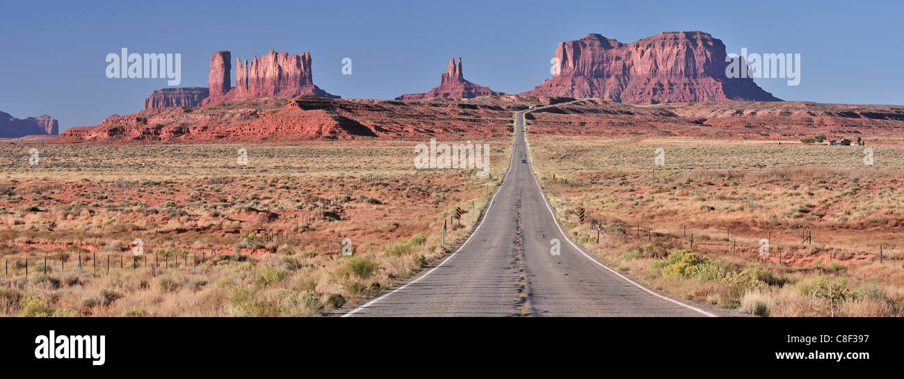 Autostrada, 163, Monument Valley, Colorado Plateau, Utah, Stati Uniti d'America, Stati Uniti, America, paesaggio, strada, lunga, diritta Foto Stock