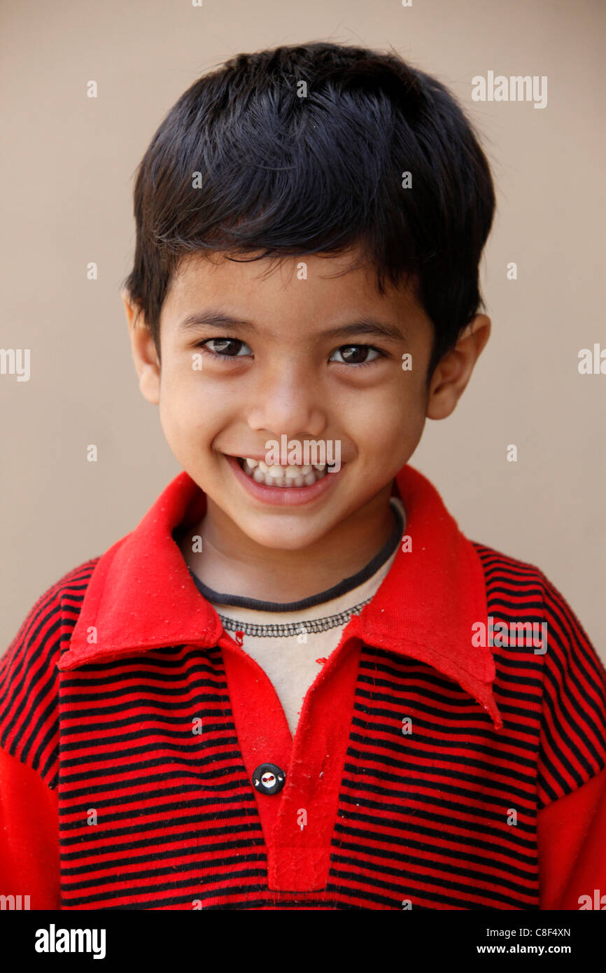 Ragazzo indiano, Haridwar, India Foto Stock