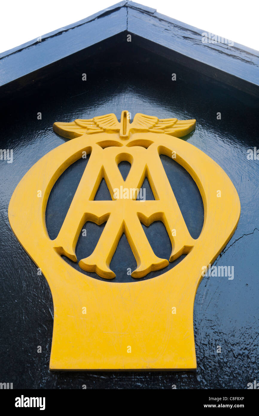 Associazione automobilistica segno sulla vecchia casella di AA in cima della collina Porlock, Somerset Foto Stock