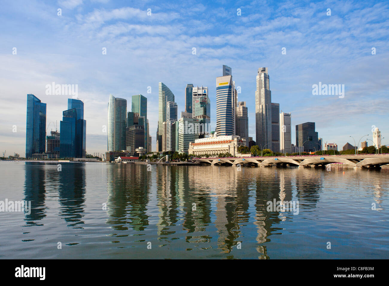 Singapore, Asia, Downtown, Skyline, i blocchi di appartamenti, edifici ad alta, grattacieli, rive, bridge, mare, bay Foto Stock