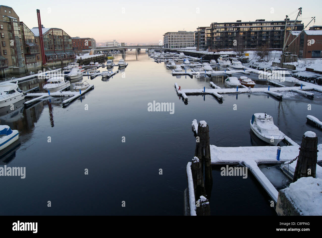 Radisson Hotel sul porto interno, Tronheim, Norvegia in inverno. Foto Stock