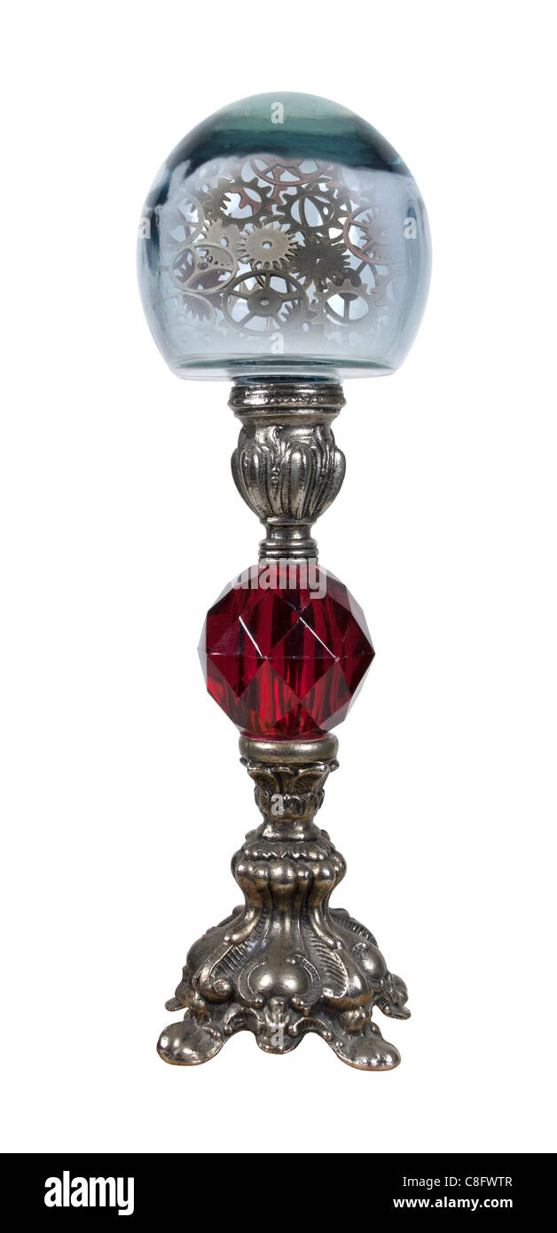 Vintage intricati candela in metallo bastone con accento rubino con globo di cristallo pieno di ingranaggi di lavoro - percorso incluso Foto Stock