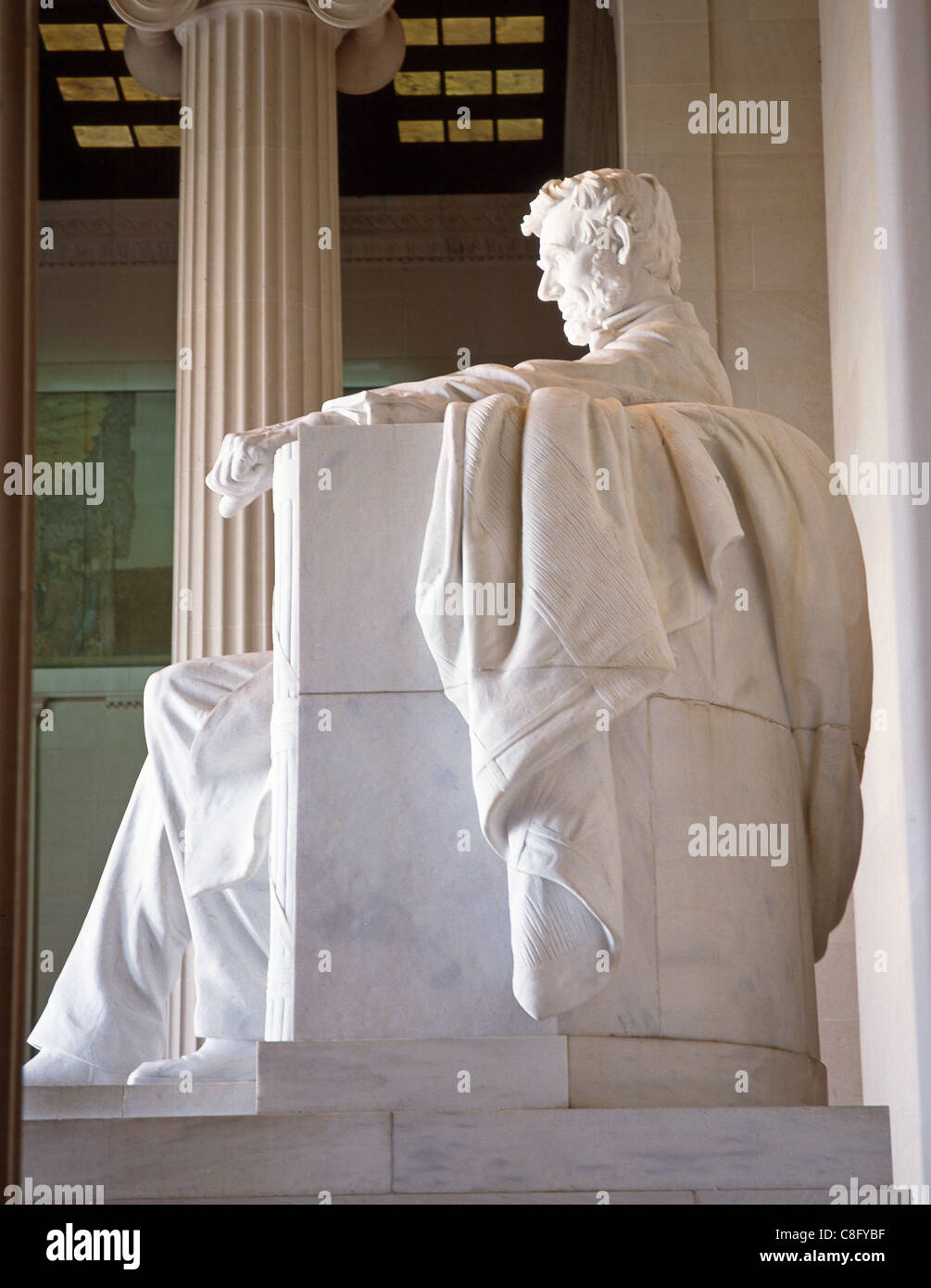 Abraham Lincoln statua presso il Lincoln Memorial, National Mall di Washington DC, Stati Uniti d'America Foto Stock