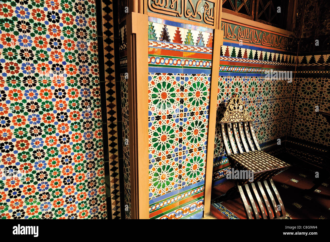 Il portogallo Lisbona: la decorazione di piastrelle nel centro culturale di Casa do Alentejo Foto Stock