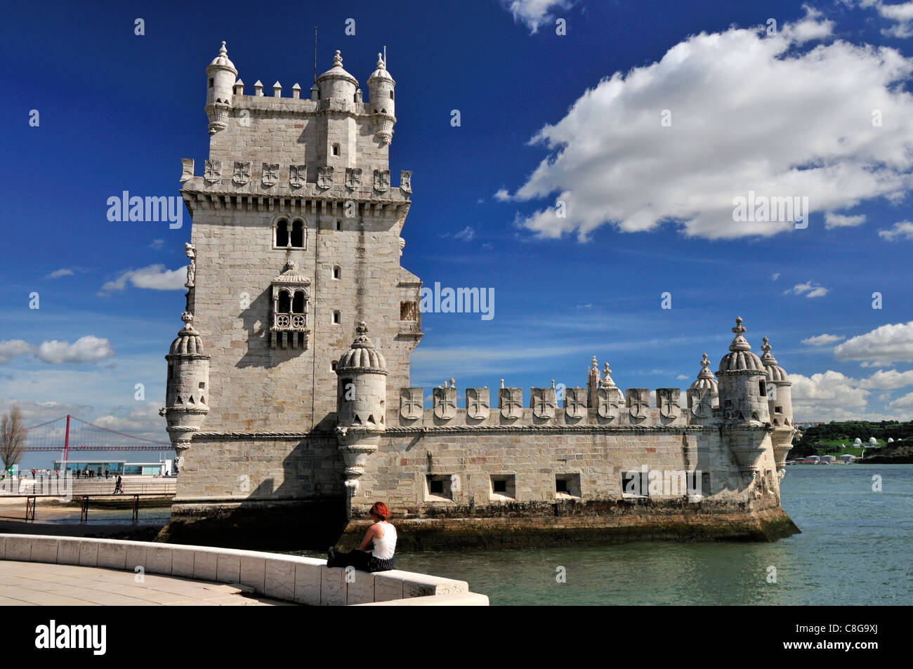 Il portogallo Lisbona: Torre manuelina di Belém ai margini del fiume Tago Foto Stock