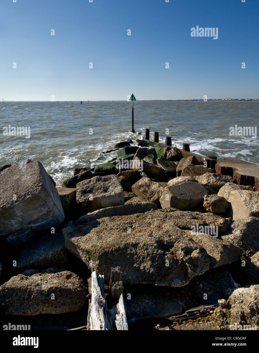 Una scogliera di pietra su Landguard Point Foto Stock