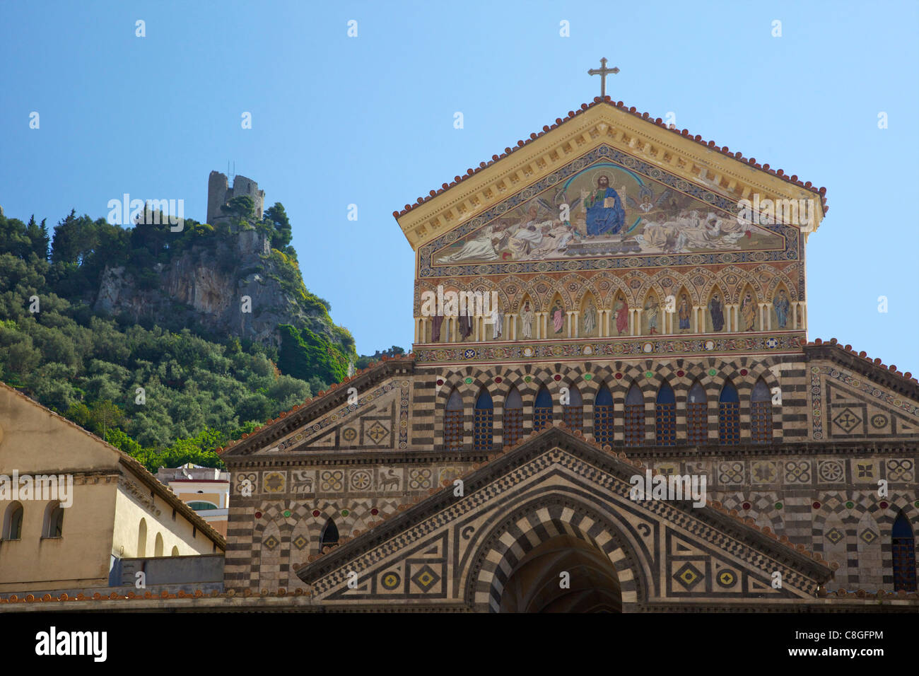 La facciata della Cattedrale di Sant'Andrea (Duomo di San Andreas, Amalfi, Sito Patrimonio Mondiale dell'UNESCO, Campania, Italia Foto Stock