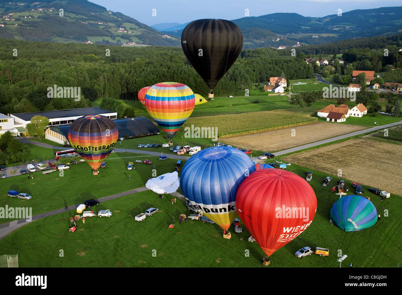 Hot Air Balloon Festival - Primagaz Ballonweek Stubenberg am See, Austria Foto Stock