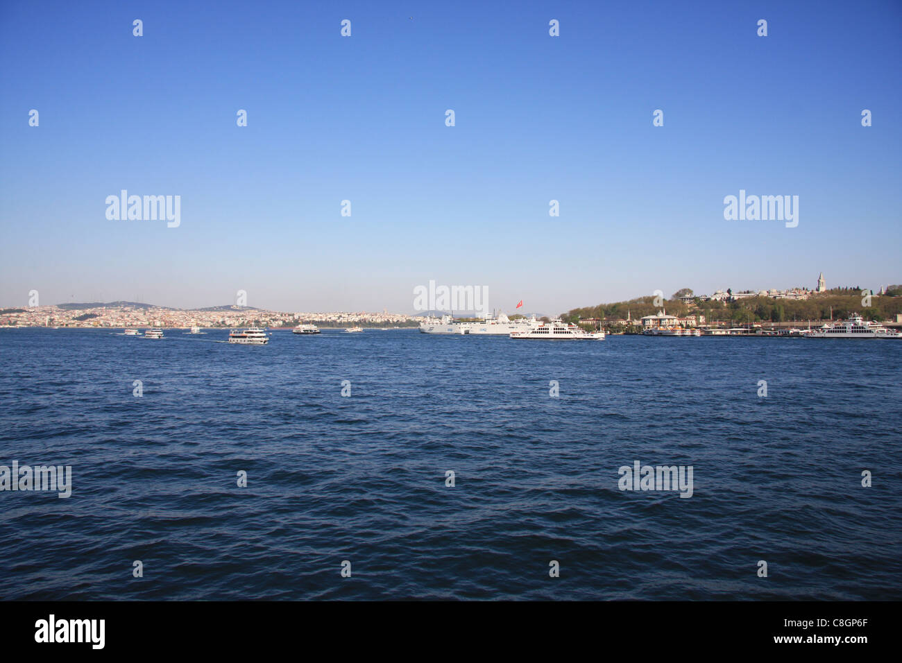 Istanbul, Turchia, panoramica, sul Bosforo, Asia, canal, canale, Topkapi, barche, acque, il Ponte di Galata, viaggi, turismo, Foto Stock