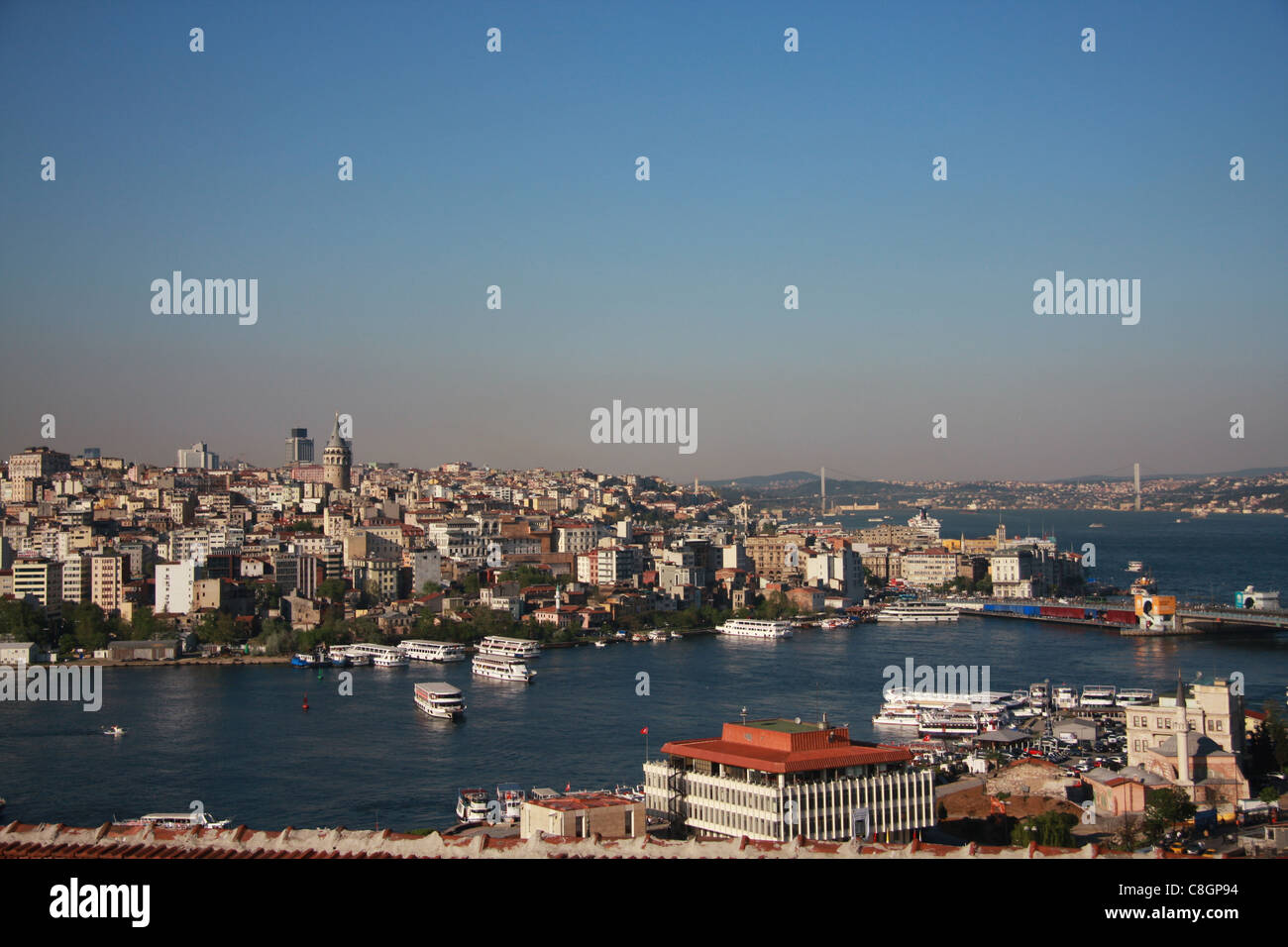 Istanbul, Turchia, panoramica, Golden Horn, Halic, Eminönü, Galata, Ponte sul Bosforo, paese, città, Asia, Beyoglu, viaggi, turismo Foto Stock