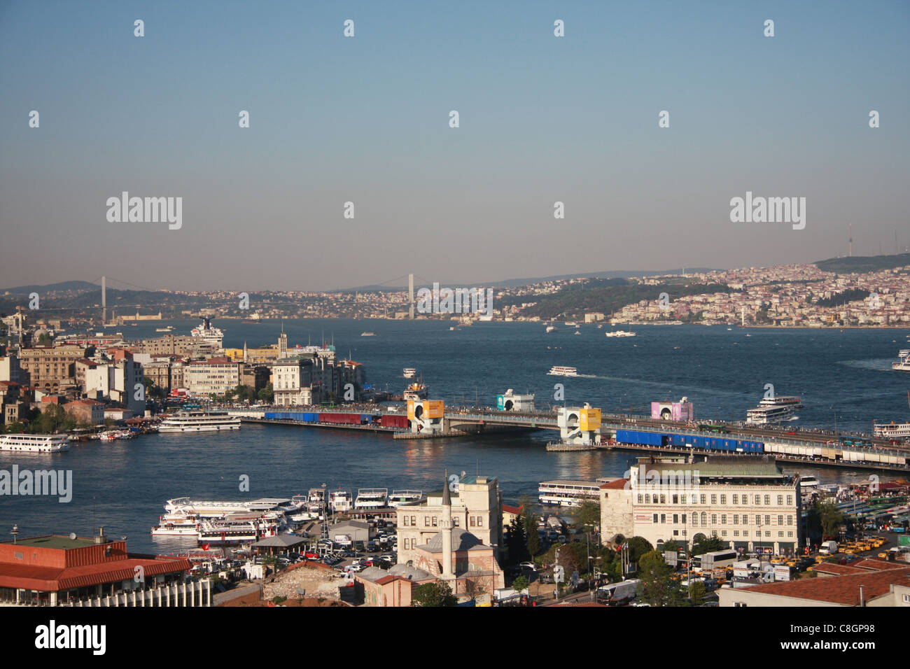 Istanbul, Turchia, panoramica, Golden Horn, Halic, Eminönü, Galata, Ponte sul Bosforo, paese, città, Asia, Beyoglu, viaggi, turismo Foto Stock