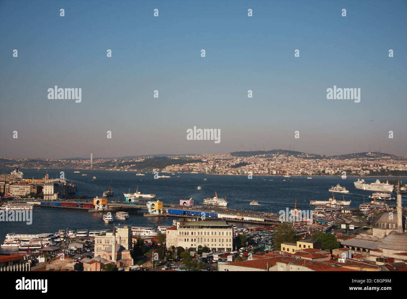 Istanbul, Turchia, panoramica, Golden Horn, Halic, Eminönü, Galata, Ponte sul Bosforo, paese, città, Asia, viaggi, turismo, Foto Stock