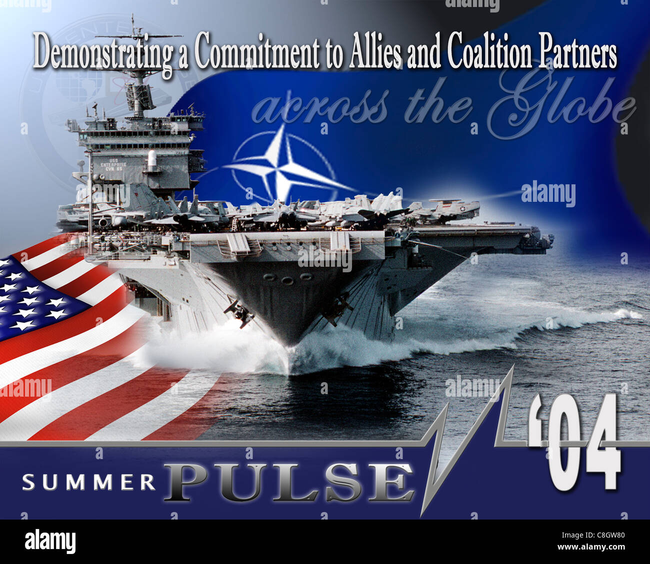 A bordo della USS Enterprise (CVN 65) Ð originale grafica prodotta da fotografi della Marina, e illustratore disegnatore durante gli esercizi a sostegno di Summer Pulse 2004. Summer Pulse è lo schieramento simultaneo di sette gruppi di scioperi di portaerei (CSG), che dimostrano la capacità della Marina di fornire un potere di combattimento credibile in tutto il mondo, in cinque teatri con altre forze militari degli Stati Uniti, alleate e di coalizione. Summer Pulse è il primo impiego della Marina nell'ambito del suo nuovo piano di risposta della flotta (FRP). Foto Stock