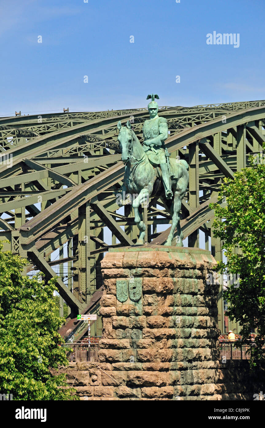 Monumento, Germania, Europa, storia, Hohenzollernbrücke, imperatore, cultura, arte, Colonia, pilota, un monumento equestre, statua, Wil Foto Stock