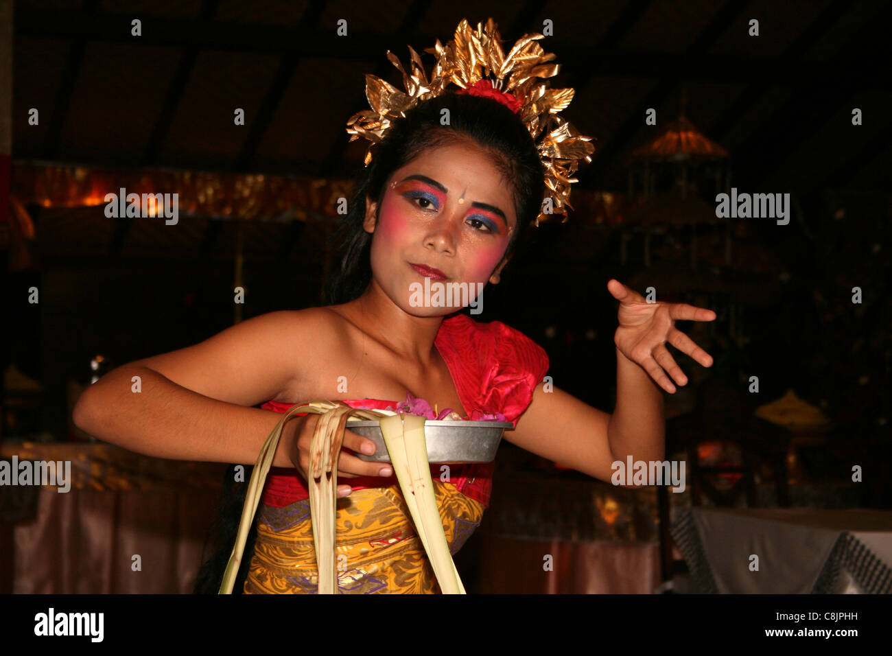 Giovani Legong Balinese ballerina Foto Stock