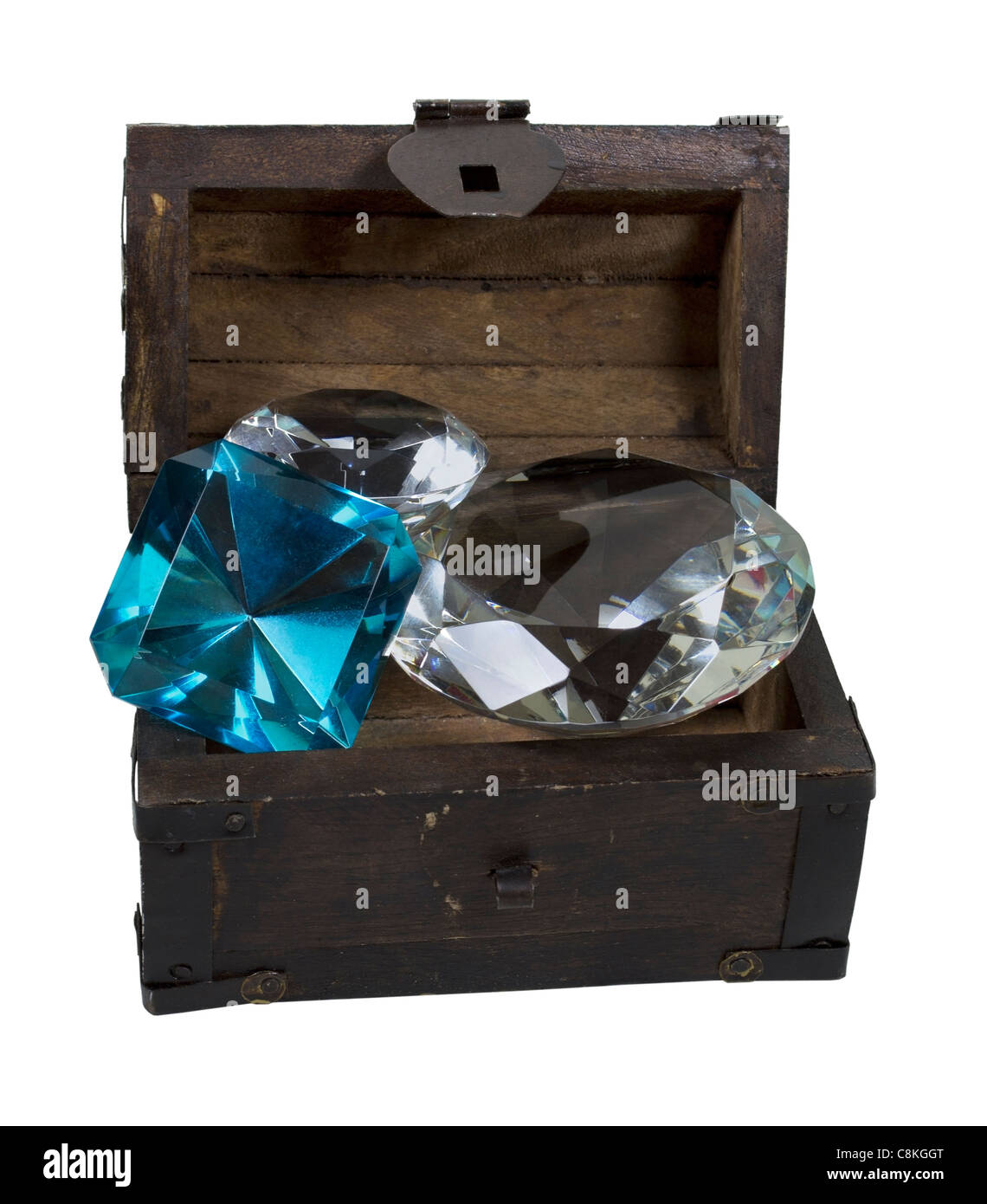 Grande gemma blu e diamanti in un tronco di legno - percorso incluso Foto Stock