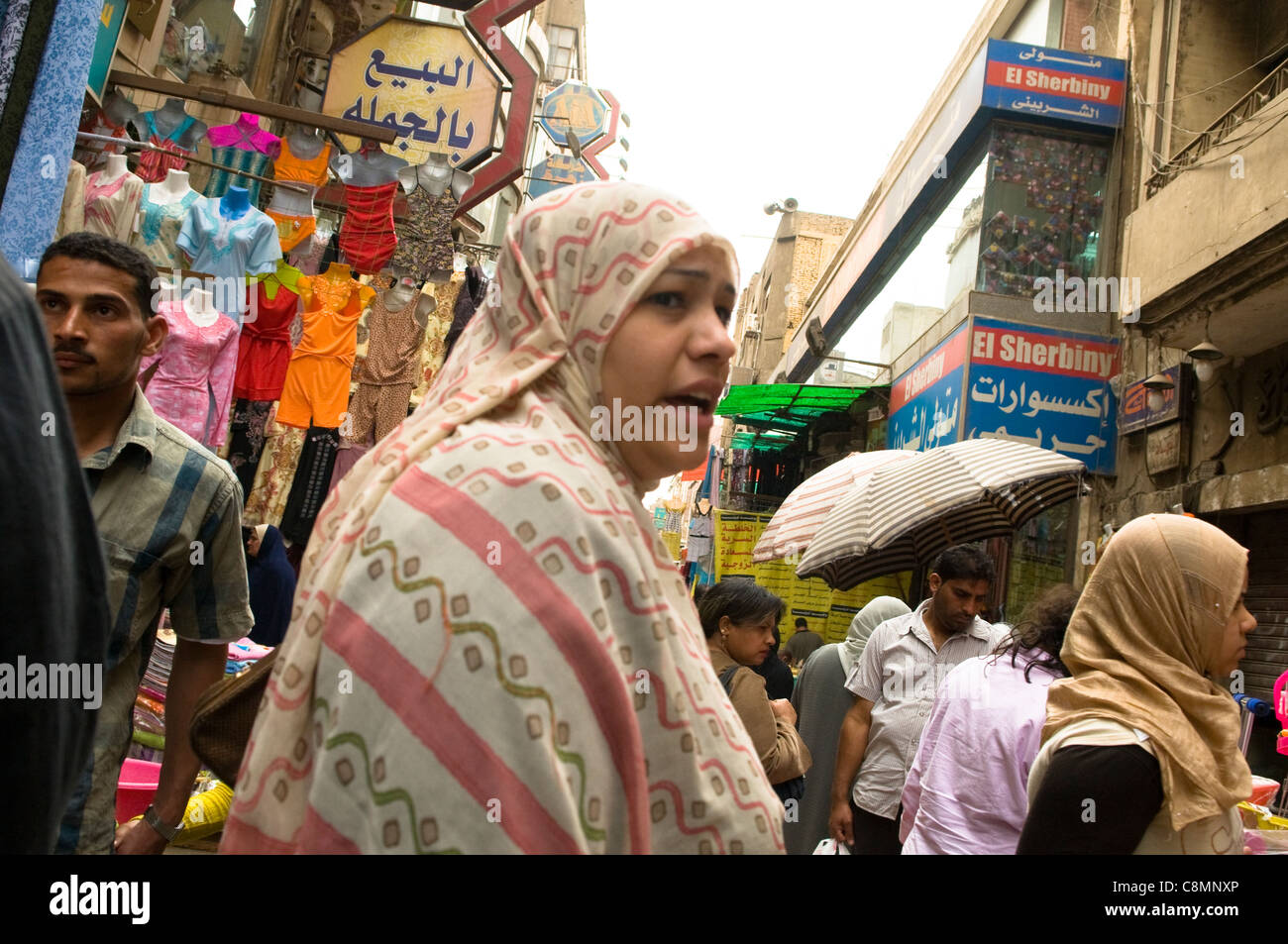 Vivace mercato scene del Cairo in Egitto. Foto Stock