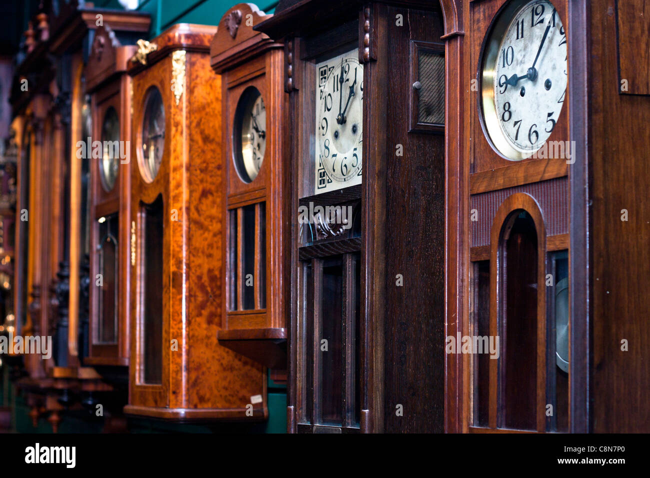 Orologio antichi collezione, Claphams Nazionale Museo di clock, Whangarei, Nuova Zelanda. Foto Stock