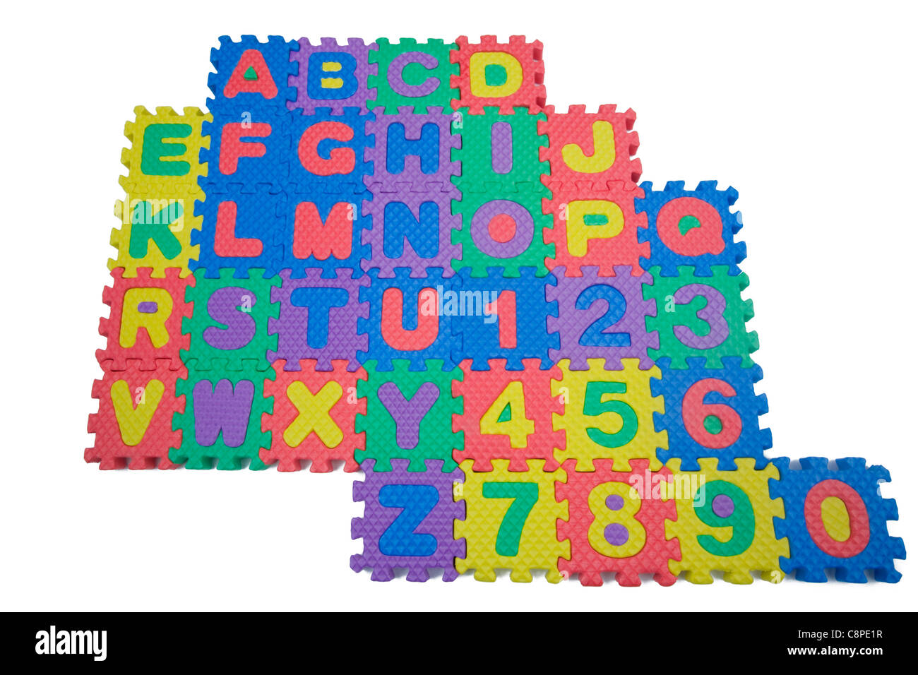 Schiuma lettere e numeri isolati su sfondo bianco Foto Stock