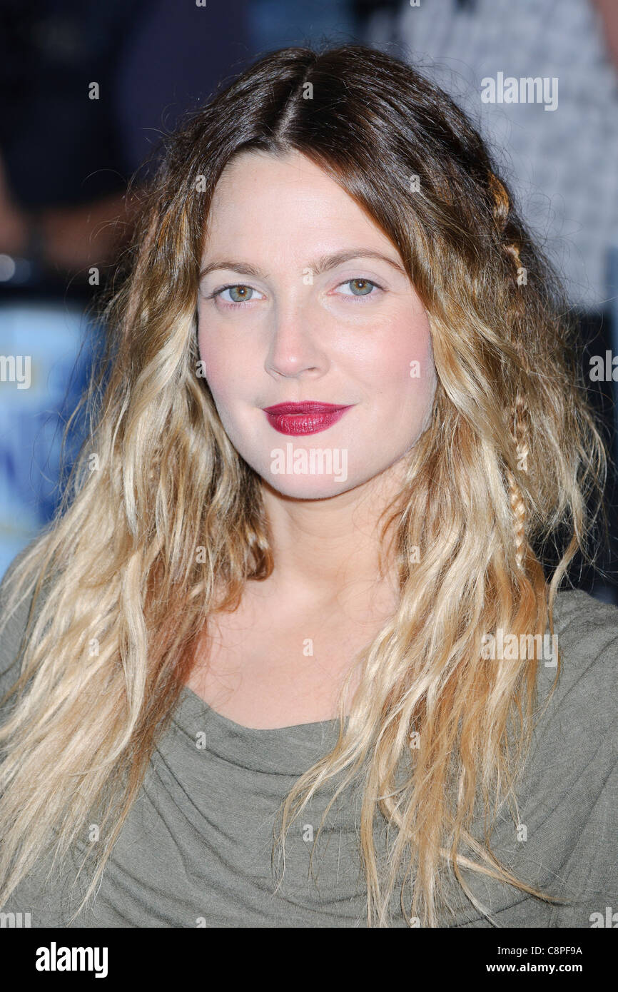 Drew Barrymore alla Premiere mondiale di 'la distanza', Leicester Square, Londra, 19 agosto 2010. Foto Stock