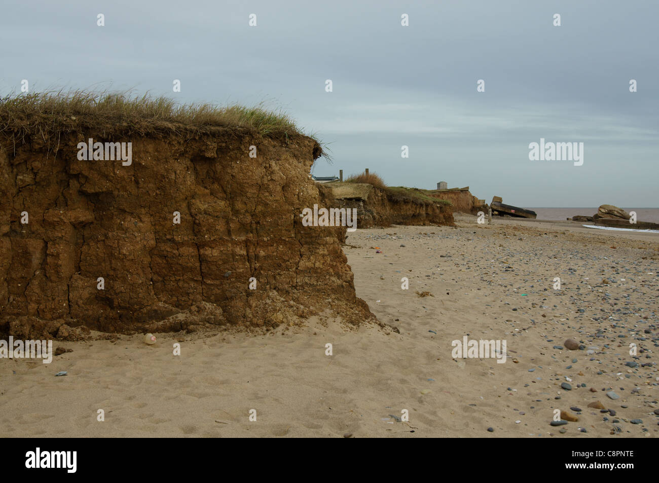 Erosione costiera sulla costa orientale dello Yorkshire vicino al punto di disprezzare Foto Stock