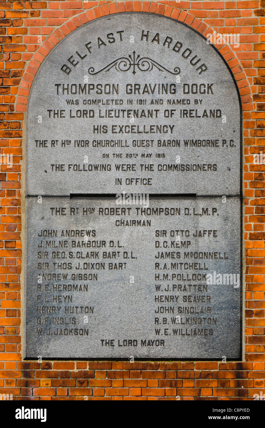 Lapide sulla parete della pompa Thompson House, Belfast Foto Stock