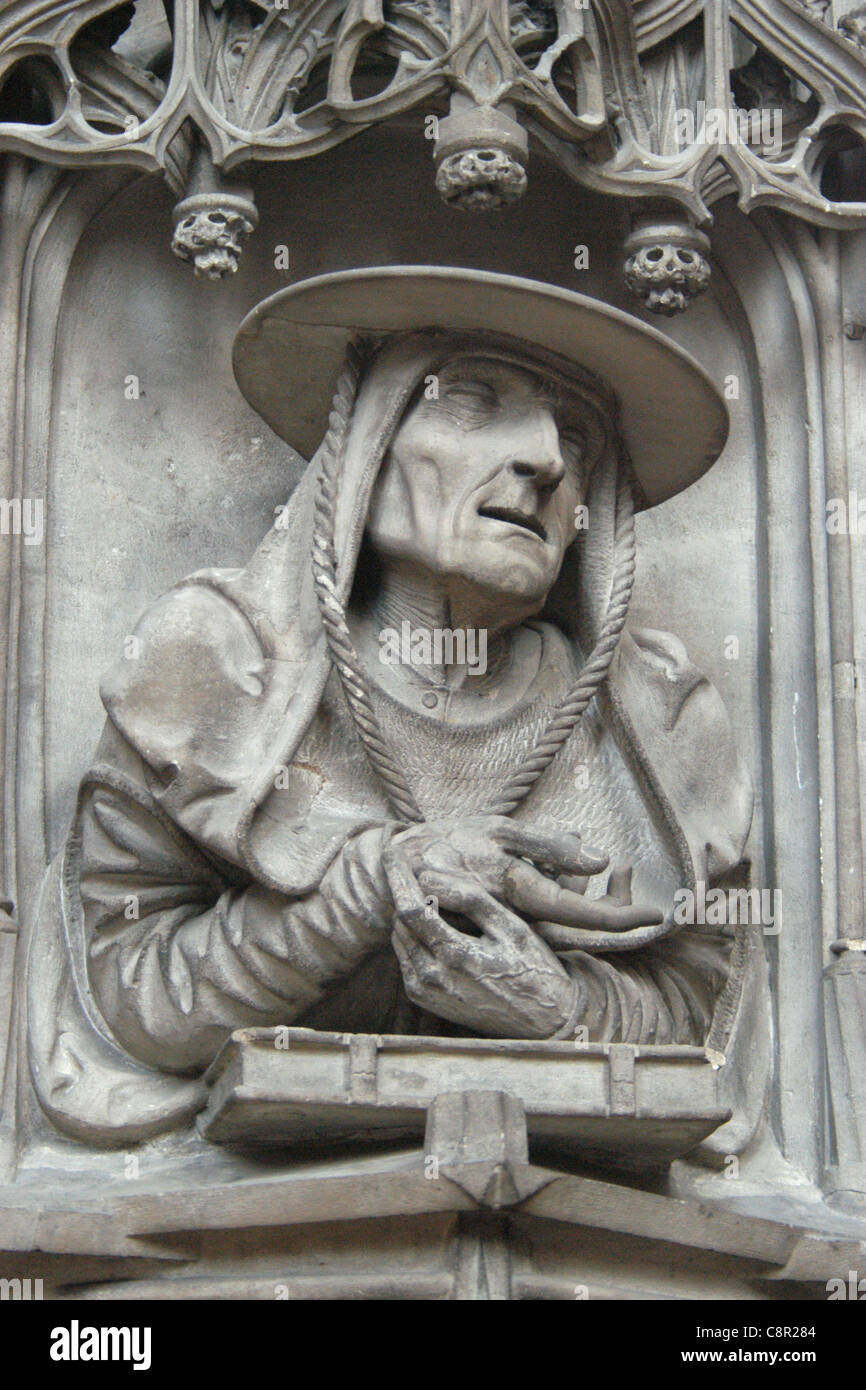 Ritratto di San Girolamo al gotico pulpito di pietra nella cattedrale di Santo Stefano a Vienna, Austria. Foto Stock