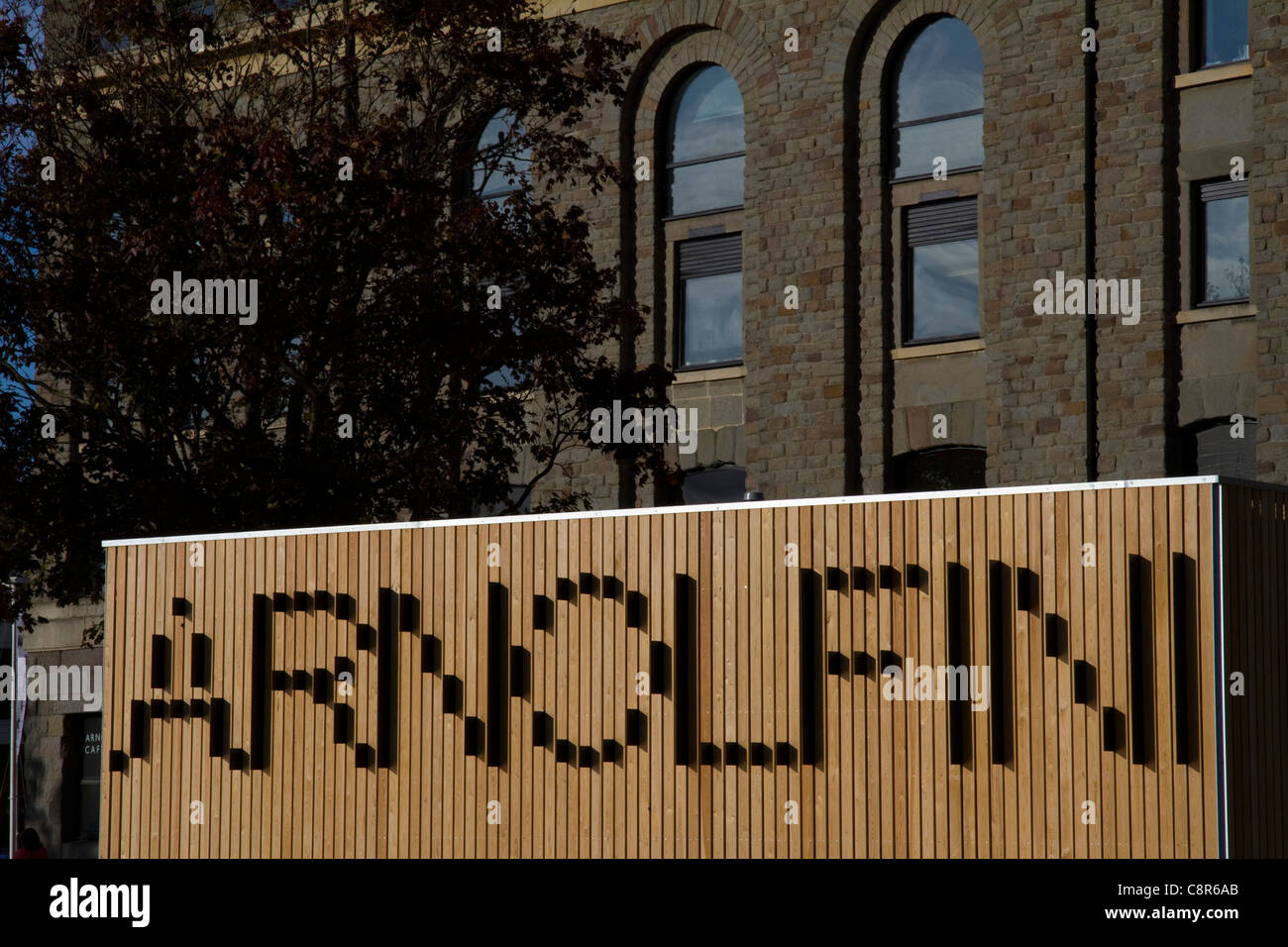 La Arnolfini Arts Center sull'Harbourside in Bristol Foto Stock