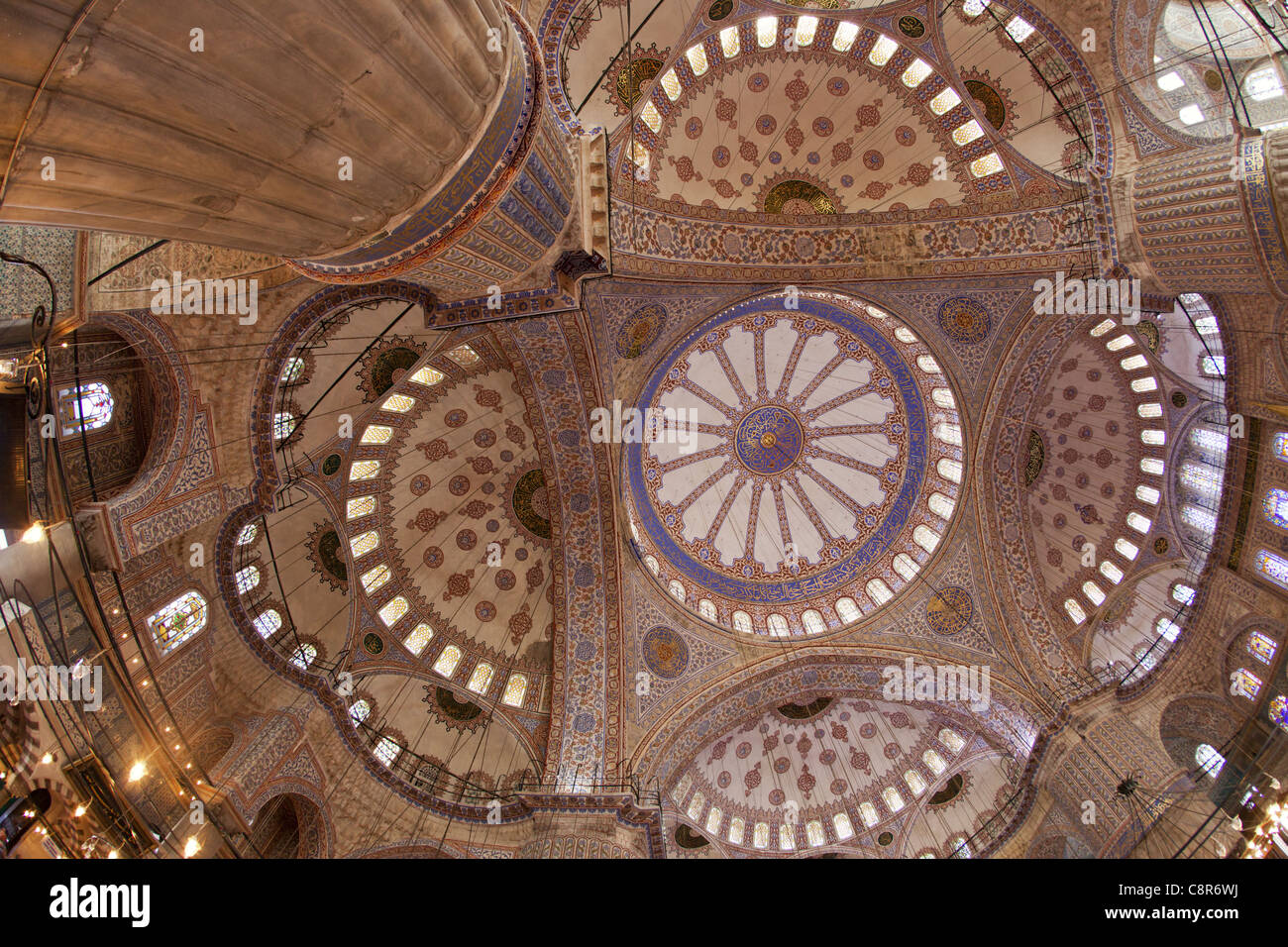 Interno della moschea blu,Soffitto, Istanbul, Turchia Moschee Foto Stock