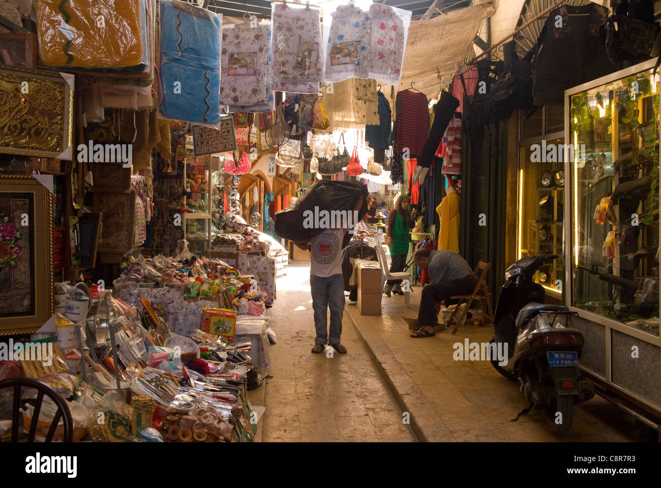 In scena il souk al-Haraj, Tripoli, nel nord del Libano. Foto Stock