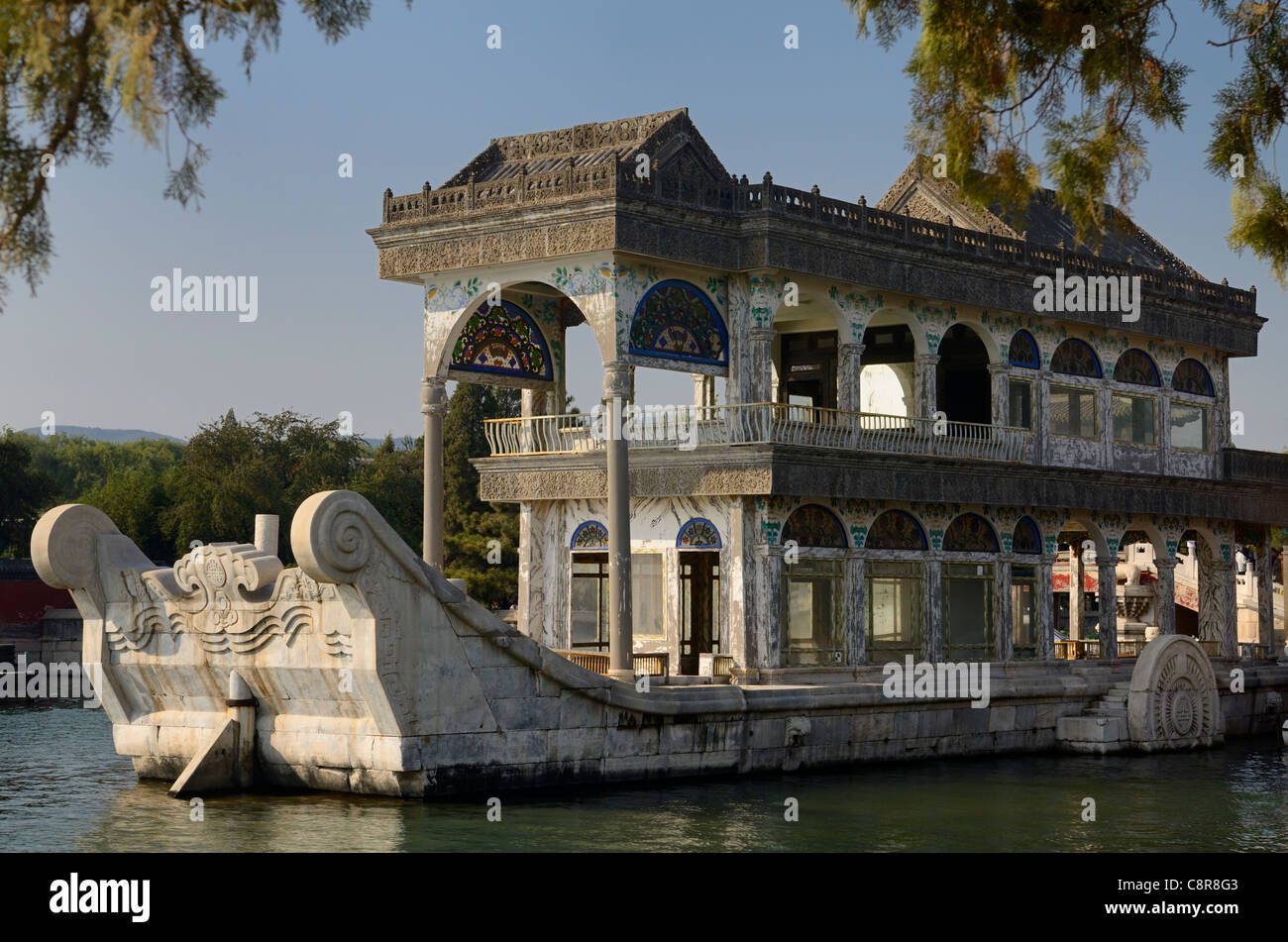 Chiara e pacifica in marmo o in barca sul lago kunming al Summer Palace beijing cina Foto Stock