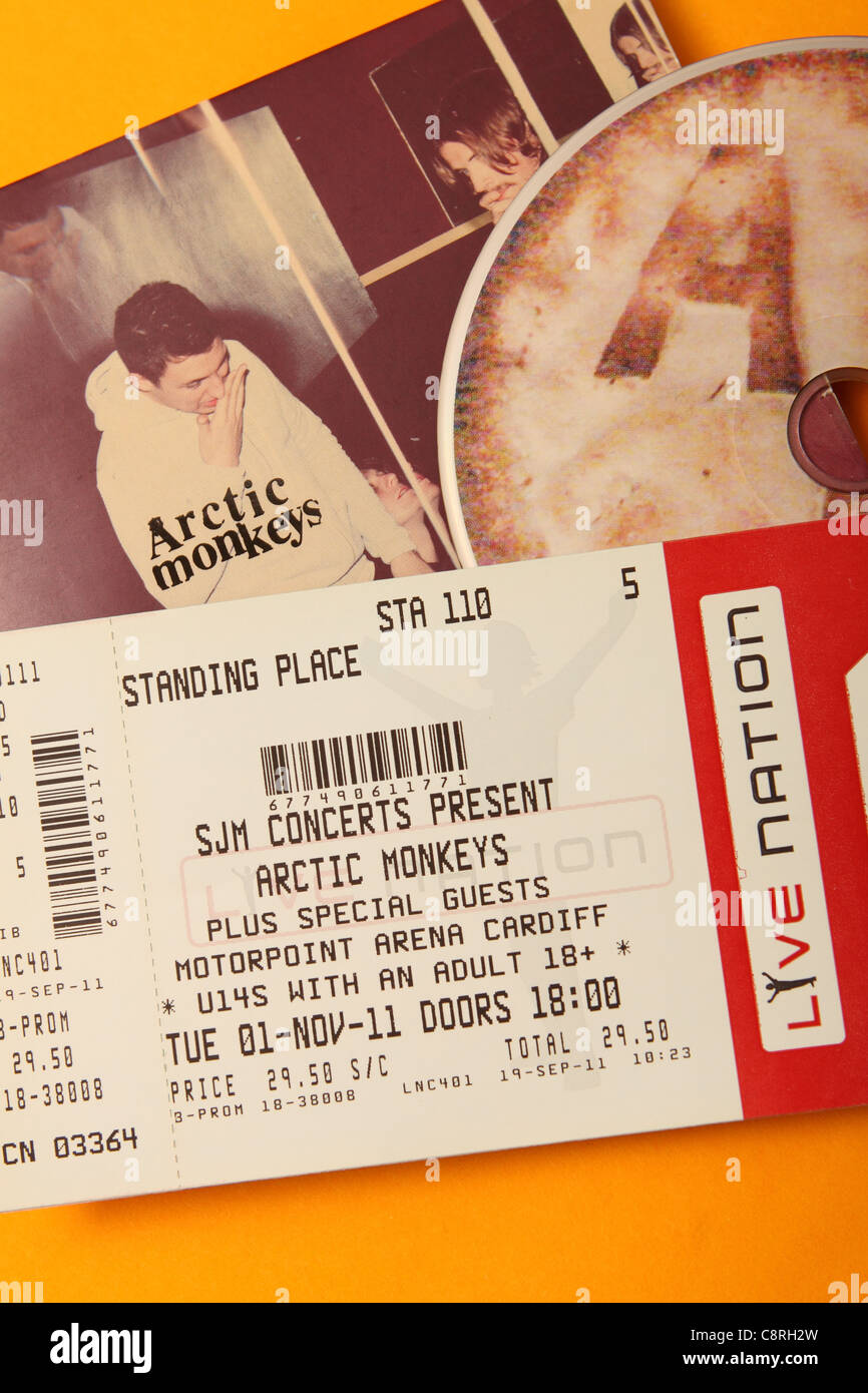 Arctic Monkeys pop band rock concert ticket per Motorpoint Arena in Cardiff Wales UK Foto Stock