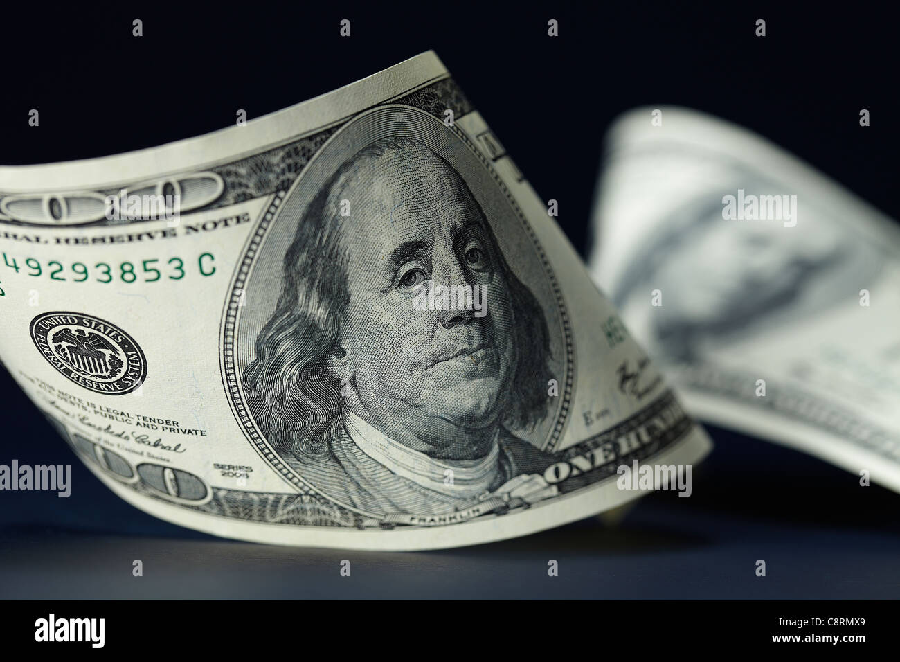 Due piegato American carta moneta Foto Stock