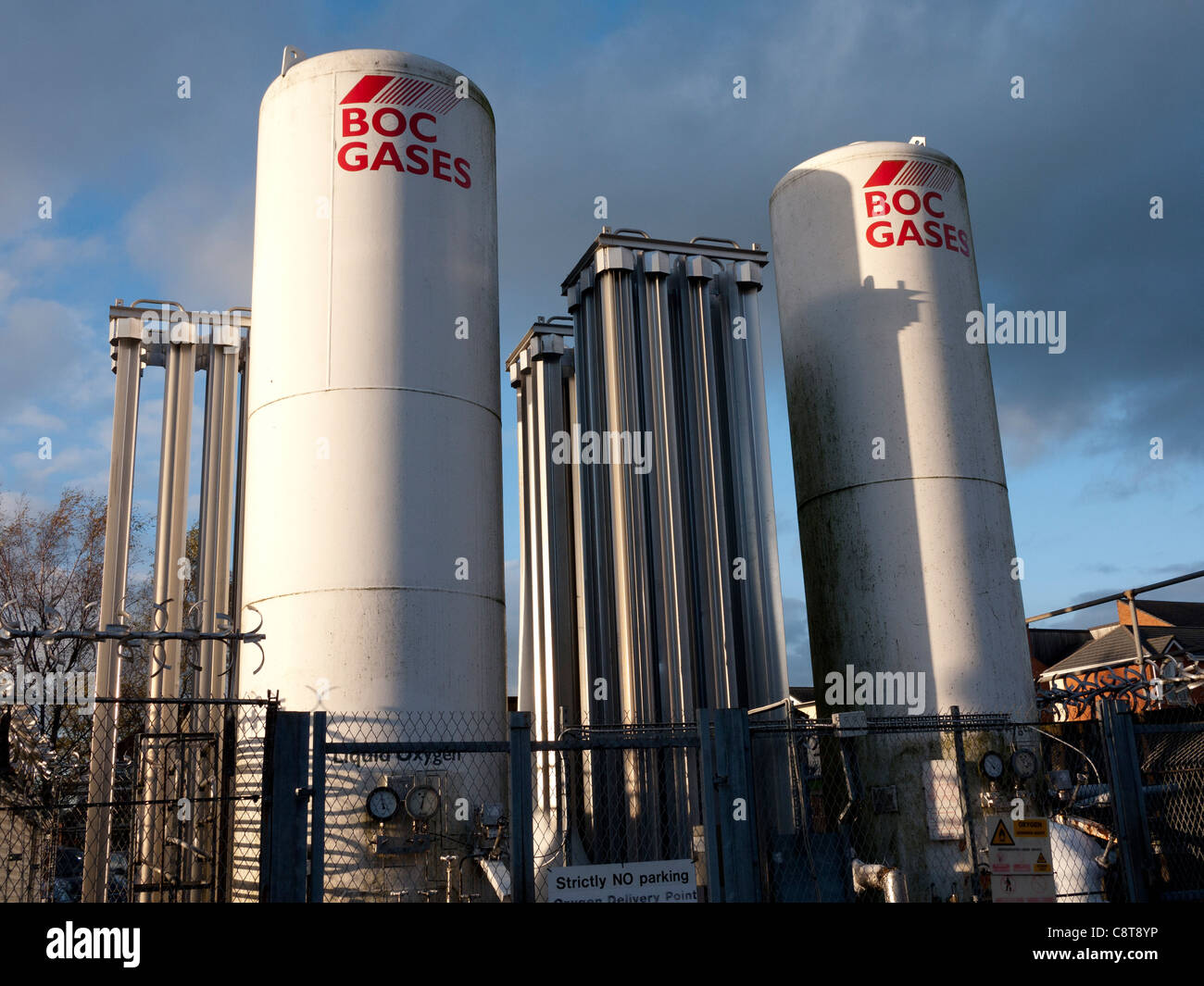 Ossigeno liquido immagini e fotografie stock ad alta risoluzione Alamy