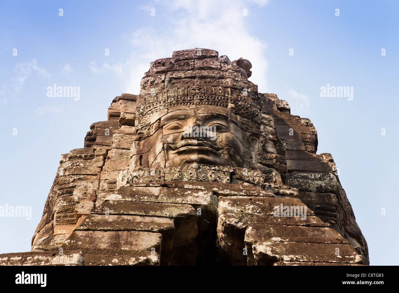 Enorme volto sorridente al tempio Bayon,Angkor Thom, Cambogia Foto Stock