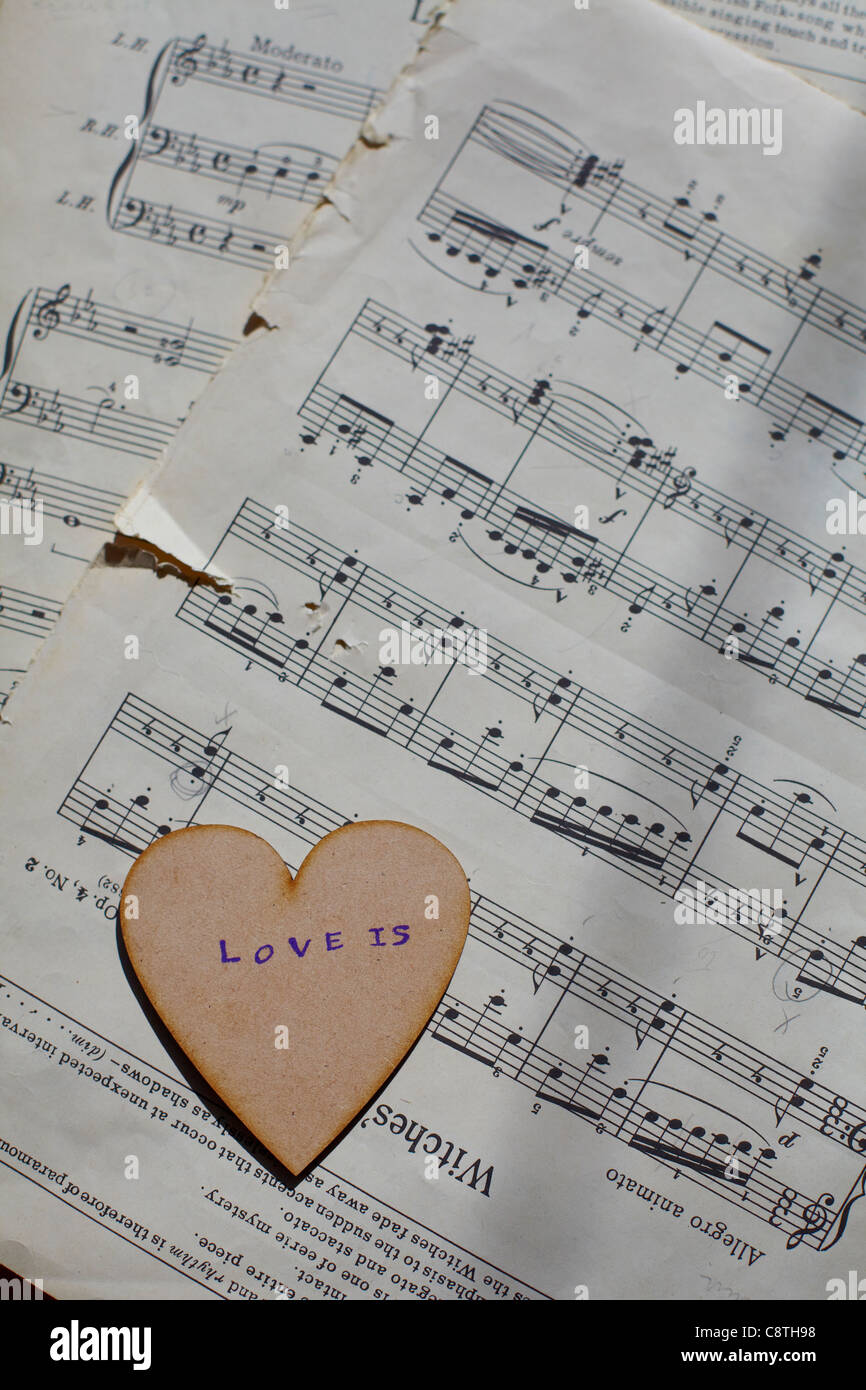 Cuore con note musicali Foto Stock