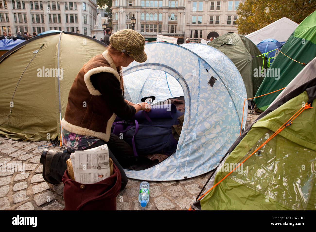 La cattedrale di St Paul e anti-capitalista manifestanti camp. Foto Stock