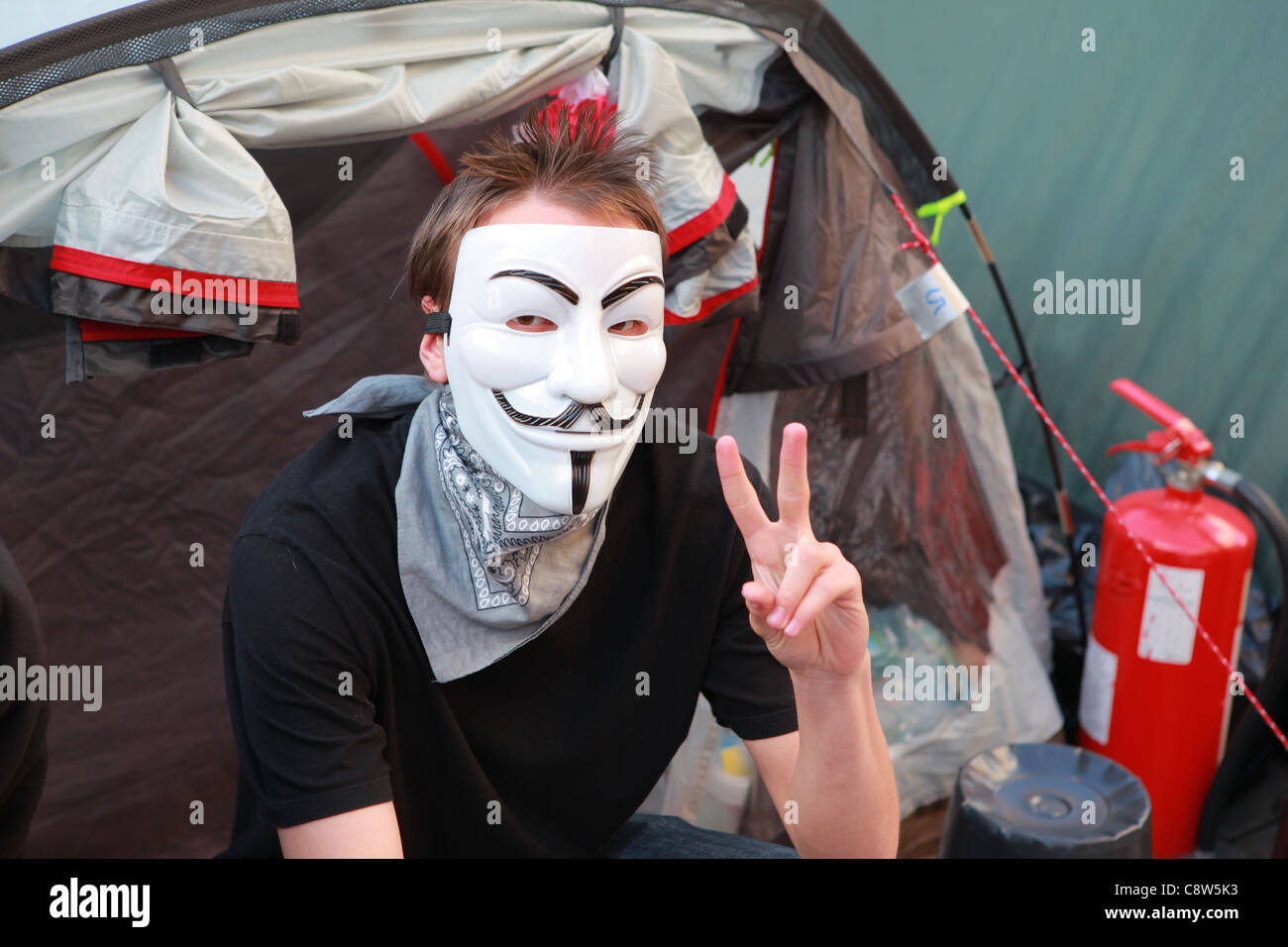 La cattedrale di St Paul e anti-capitalista manifestanti camp. Foto Stock