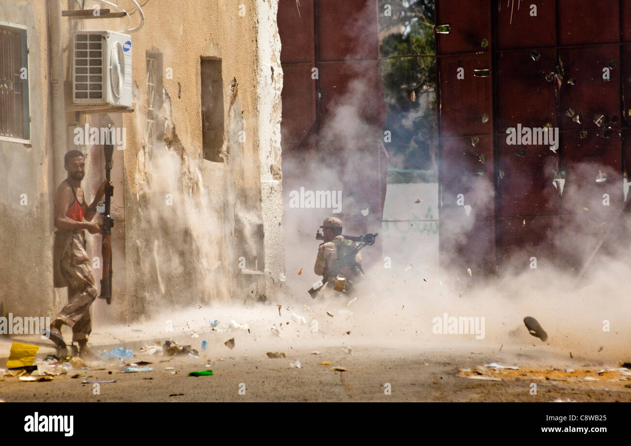 L'assalto di Gheddafi palace a Baba al Azia Foto Stock