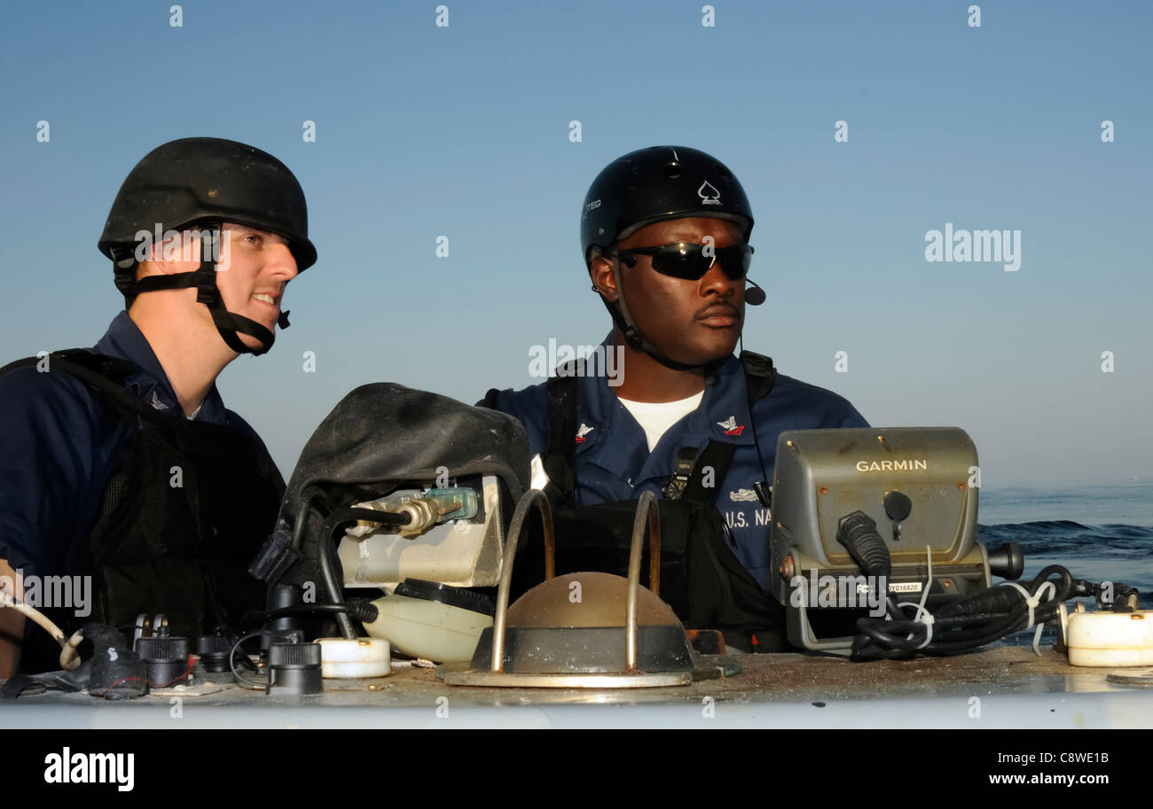 Task force multinazionale istituito per condurre contro-operazioni di pirateria al largo della Somalia. Foto Stock