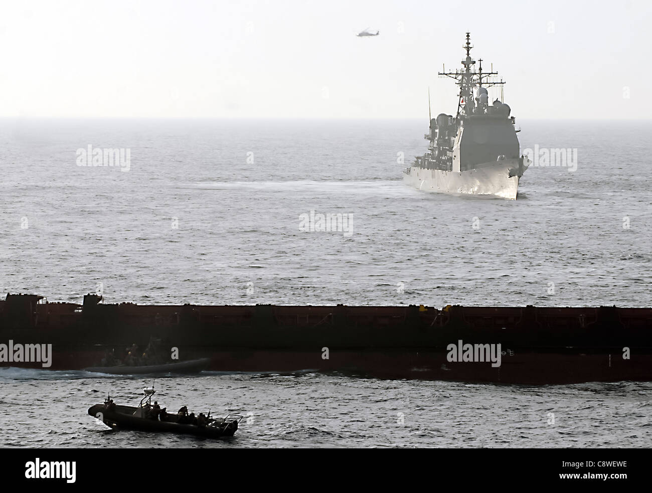 Raid marittimo vigore, approccio la motonave Magellan Star Giovedì, Settembre 9 per recuperarlo dal sospetto di pirati. Foto Stock