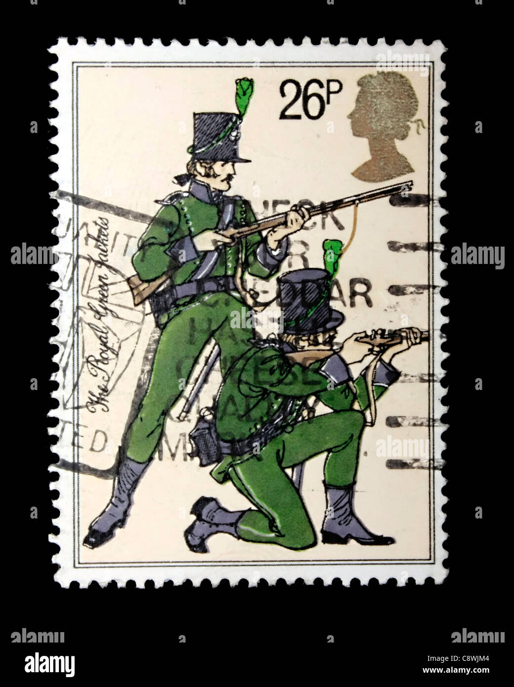 Un francobollo di Gran Bretagna in sfondo nero - le uniformi della fanteria dell'esercito britannico Foto Stock