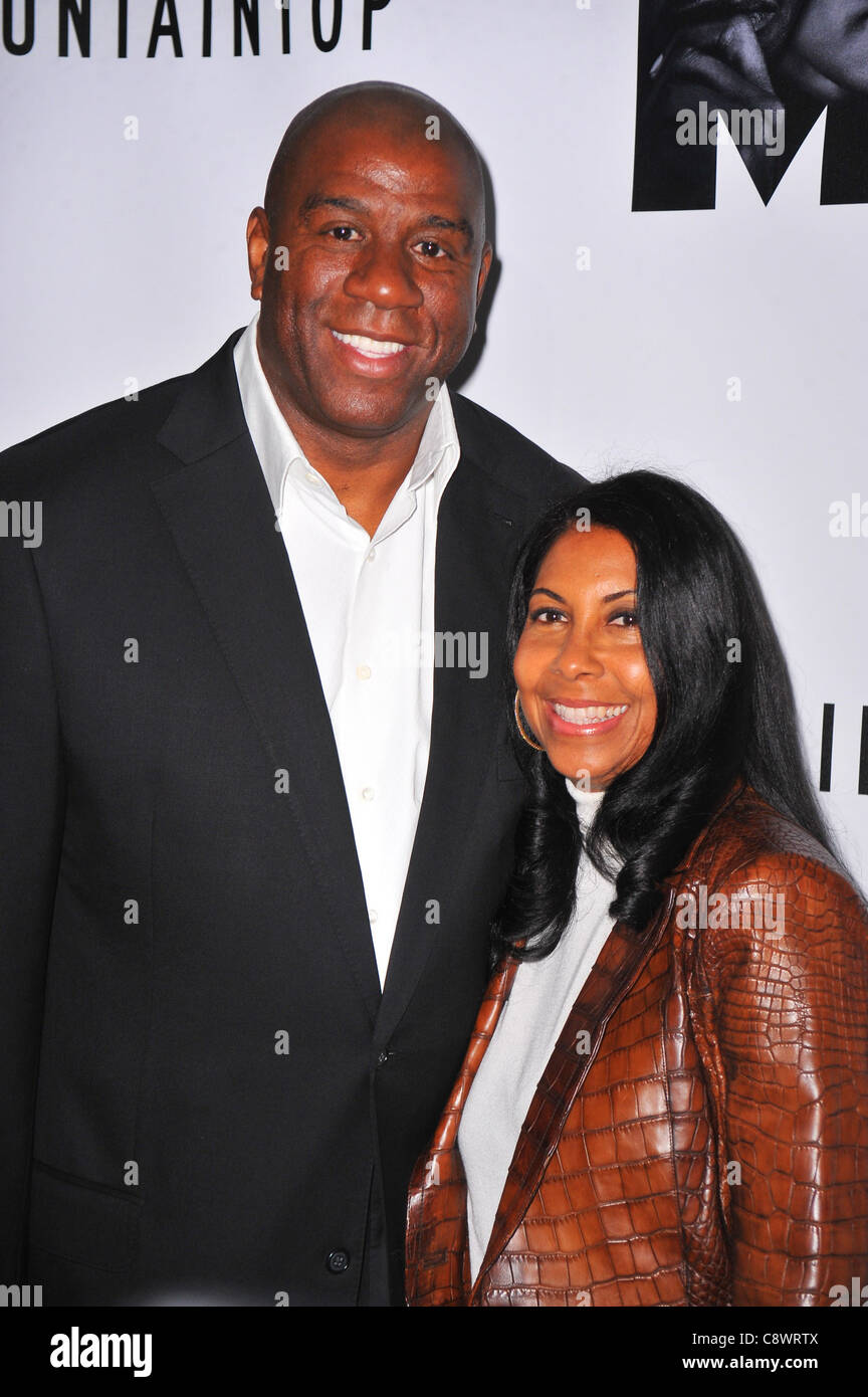 Magic Johnson, Earlitha Kelly di presenze per la cima apertura notturna su Broadway, Bernard B Jacobs Theatre di New York, Foto Stock