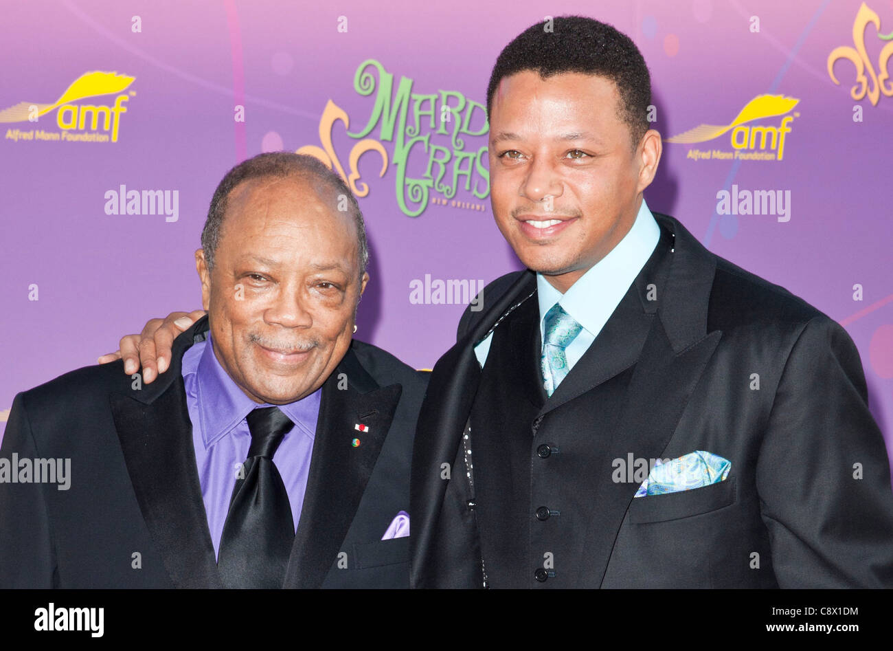 Quincy Jones, Terrence Howard di presenze per la Alfred Mann Foundation Black-Tie annuale di Gala, Barker Hangar di Santa Monica, Foto Stock