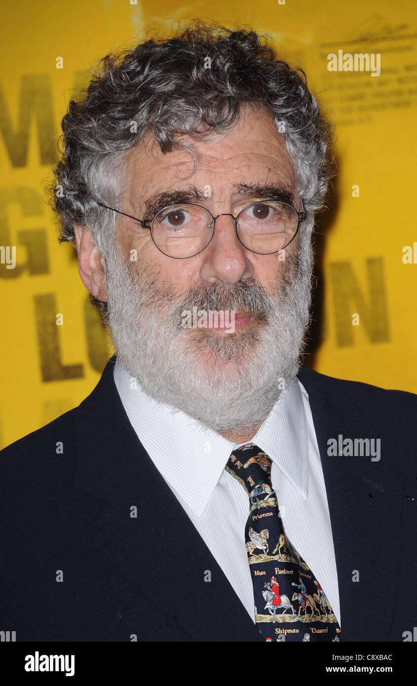 Elliott Gould arrivi il contagio Premiere Jazz Lincoln Center Rose Theatre di New York NY 7 settembre 2011 Photo Kristin Foto Stock